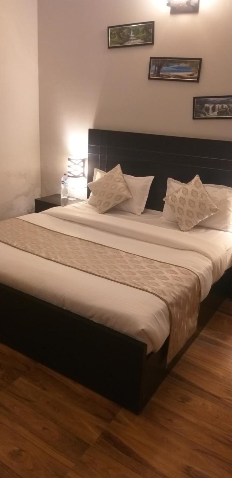 Pearl Suites At Omex Entrenity Vrindāvan المظهر الخارجي الصورة