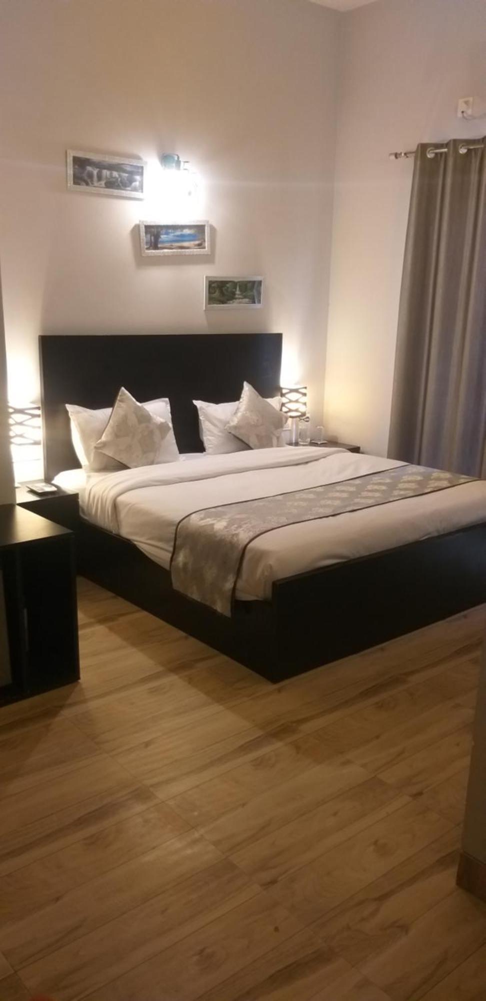 Pearl Suites At Omex Entrenity Vrindāvan المظهر الخارجي الصورة